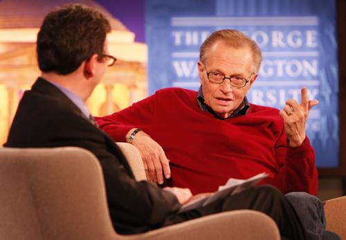 Larry King speaks to School of Media and Public Affairs Director Frank Sesno about his long career in journalism. Michelle Rattinger/Assistant Photo Editor
